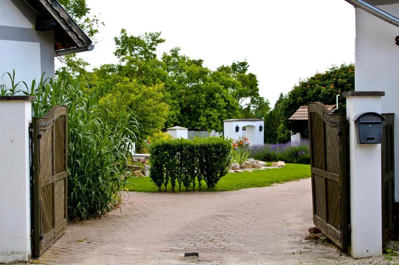 Videki Haz Apartamento Tagyon Exterior foto